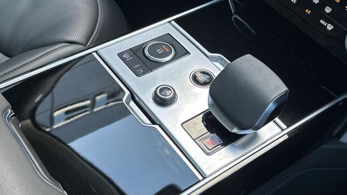 Land Rover Range Rover Photo autoimg-814e7f0f8920a363d83372182b6809ae80db5983.jpg
