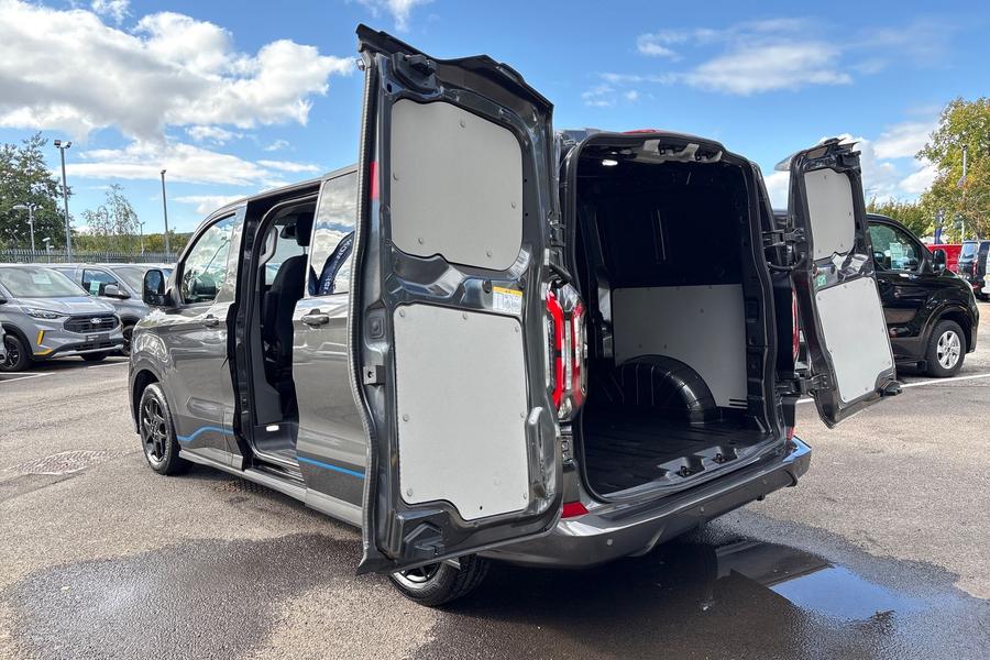Ford TRANSIT CUSTOM Photo autoimg-814f57e5ac3e5d1eb514d096692c39ac218dd6e2.jpg