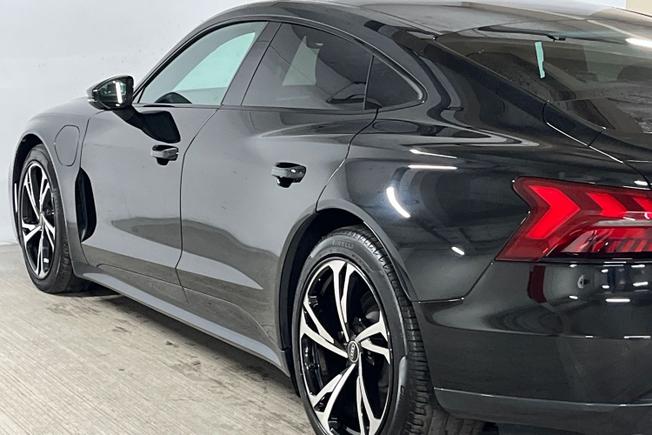 AUDI E-Tron Gt Photo 33