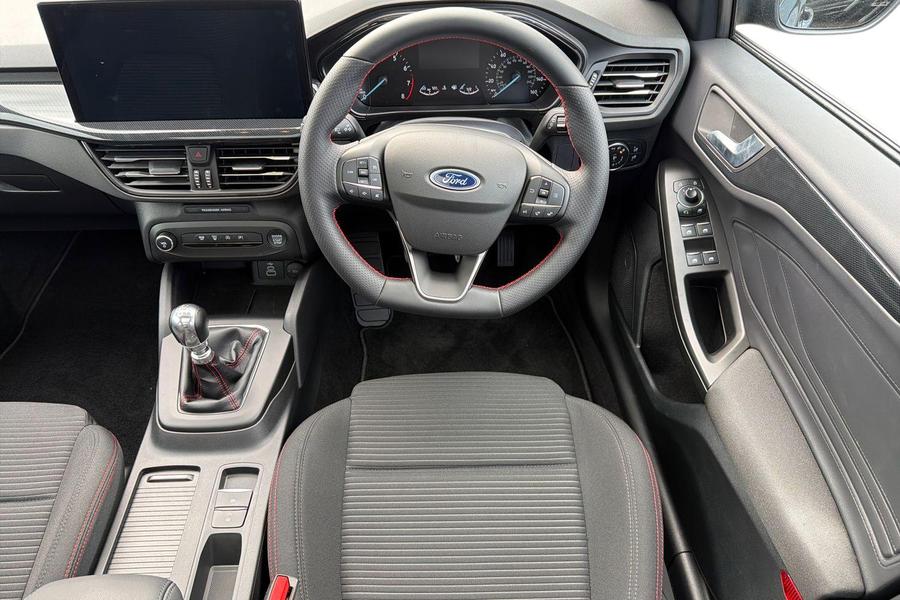 Ford FOCUS Photo autoimg-815d9de494fbd0833ed3eb39f2c6852c8c1de9e4.jpg