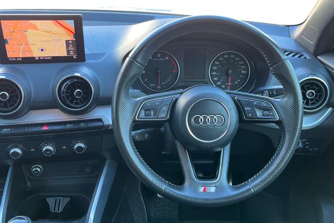 AUDI Q2 Photo 11