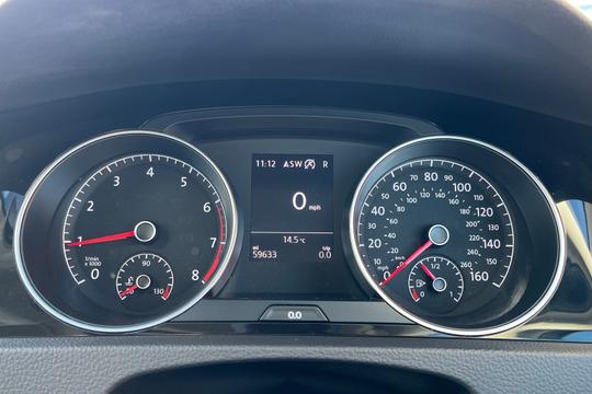 Volkswagen Golf Photo autoimg-8163bf8b2170864f15b1619263b923cd01d3916f.jpg