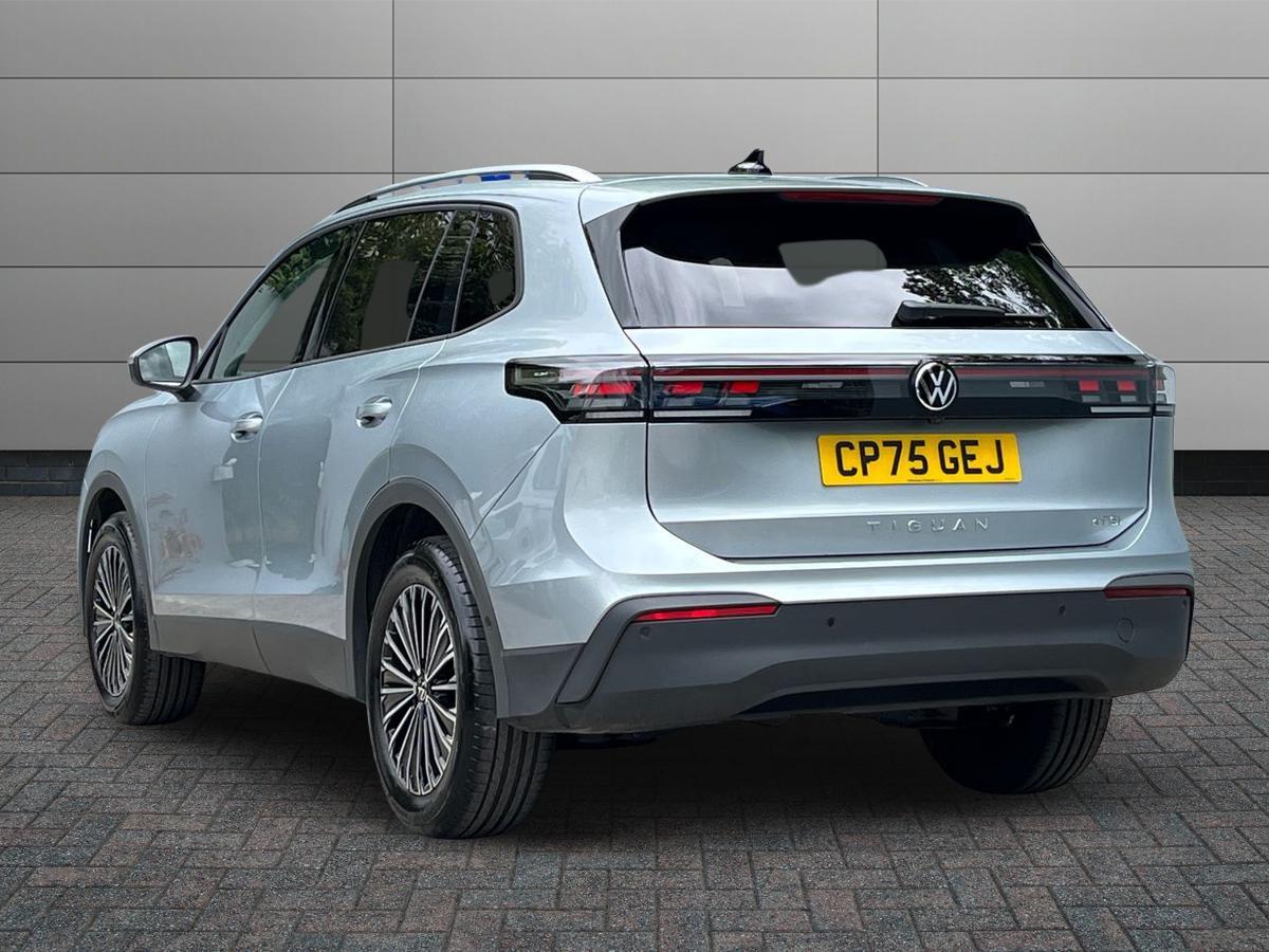 Volkswagen Tiguan Photo autoimg-816502c8d005e571fcbe4fd53440676441033946.jpg
