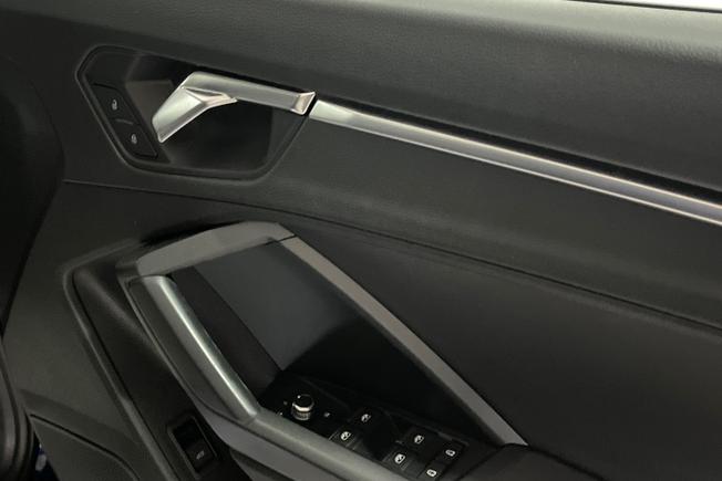 AUDI Q3 Photo 25