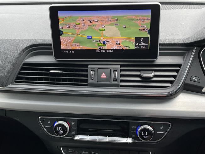 AUDI Q5 Photo 14