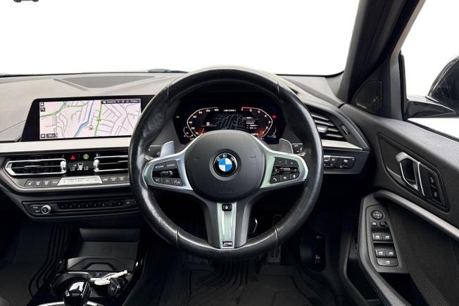 BMW 1 Series Photo 11