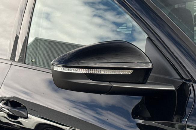 AUDI Q6 E-Tron Photo 20