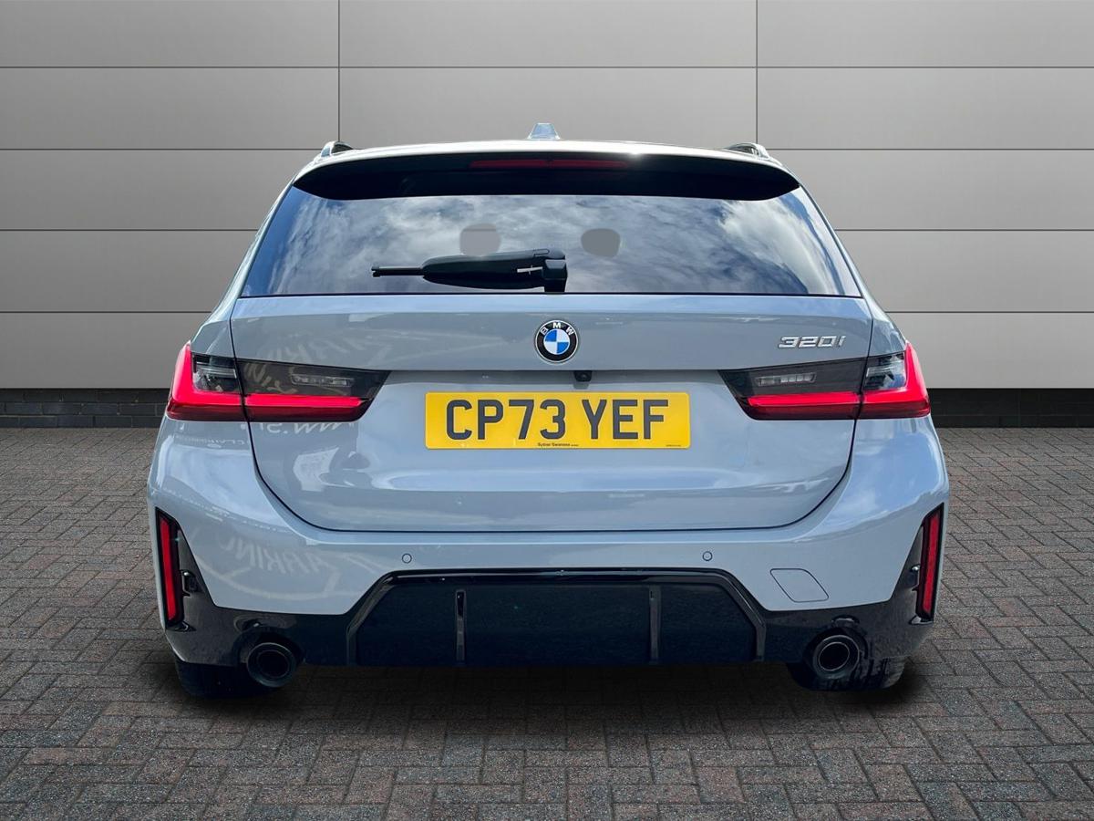 BMW 3 Series Photo 6