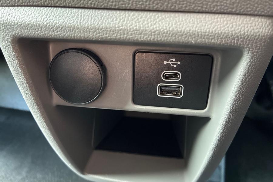 Ford TRANSIT CUSTOM Photo autoimg-817764bc9333149d5516f6be8ac03e40ddac4c8b.jpg