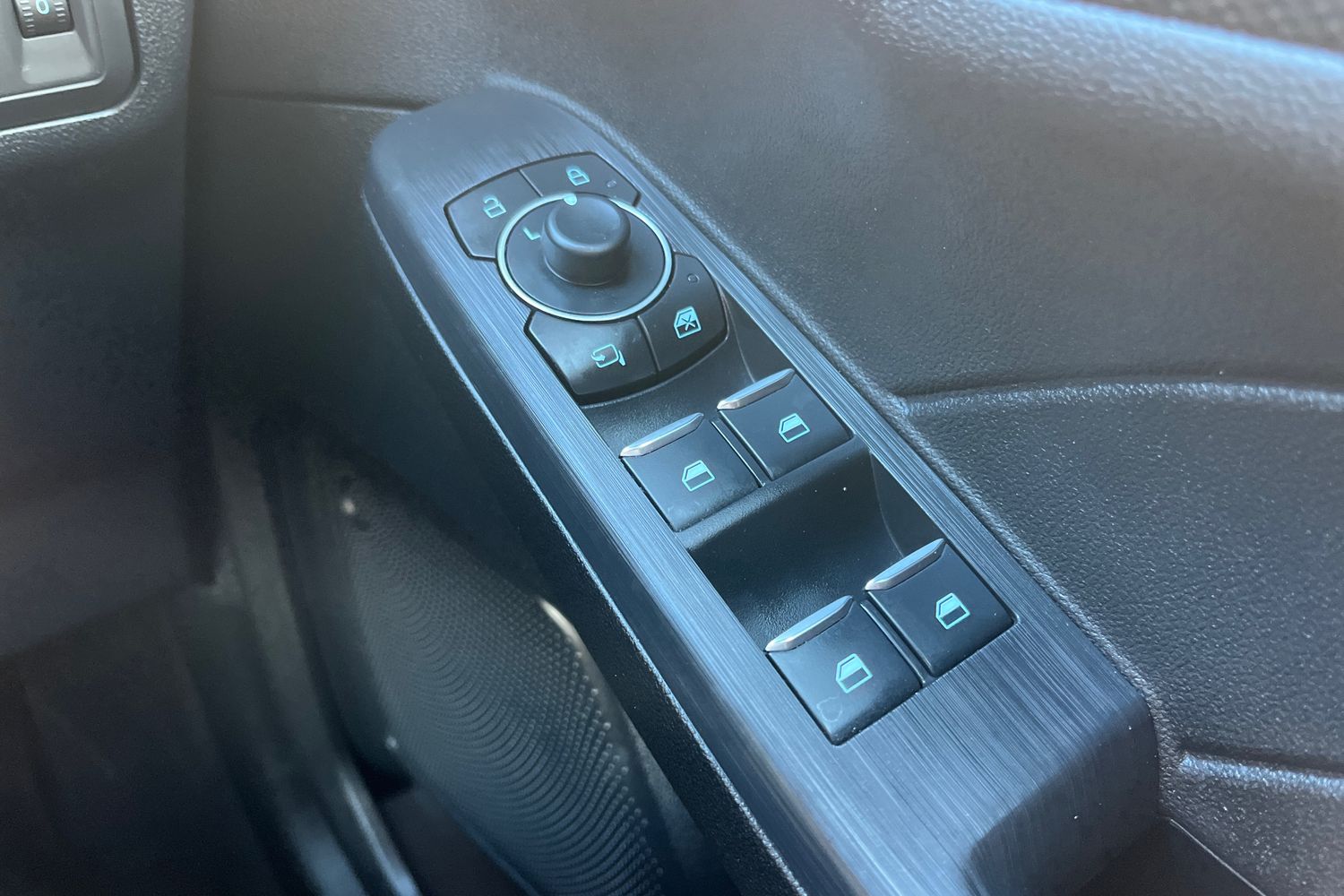 Ford KUGA Photo 15