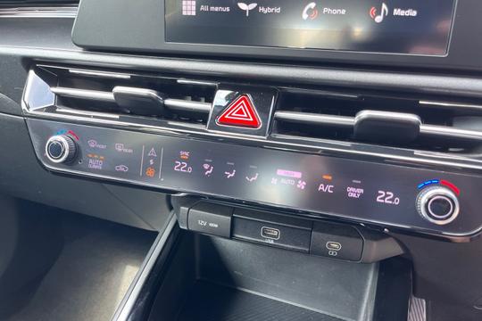 Kia Niro Photo autoimg-8179a5e8268a4ddddd69ed19596b0f233a6b55ee.jpg