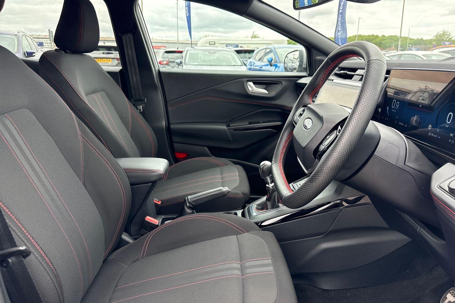 Ford PUMA Photo 16