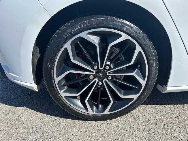 Ford Focus Photo 28