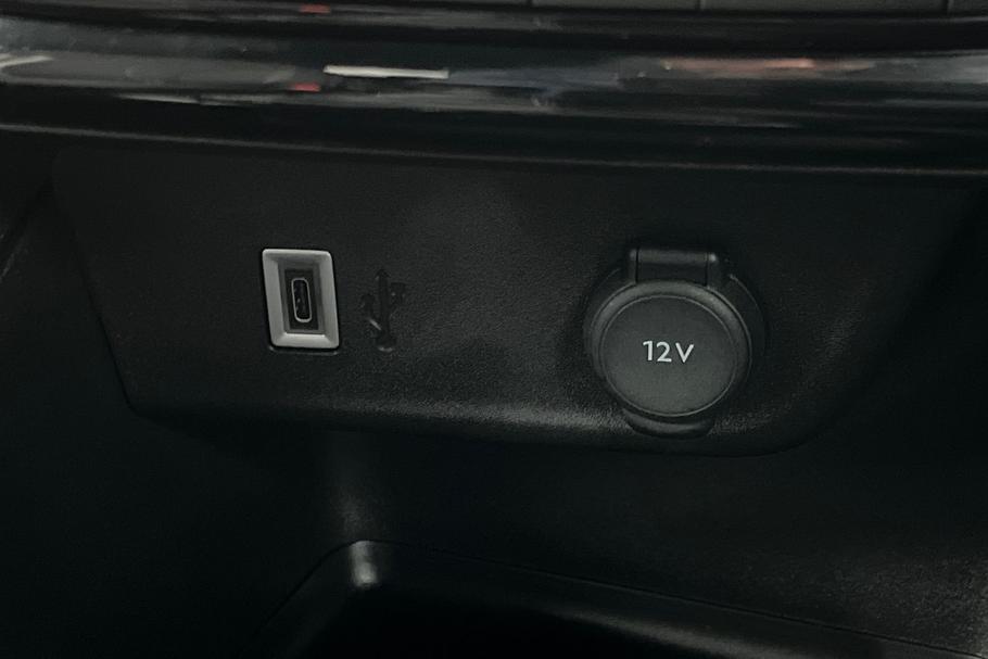 Used Vauxhall CORSA VN75BGK 34