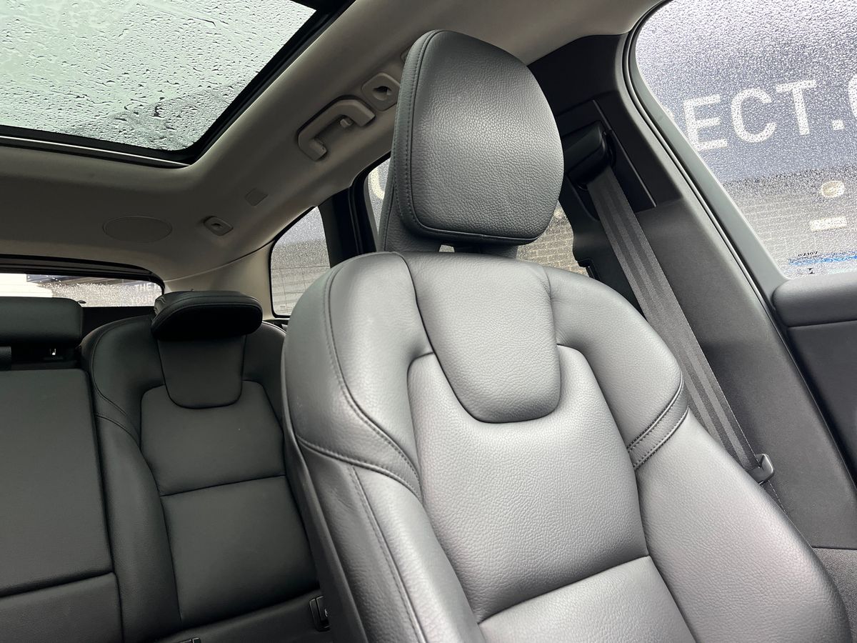 Volvo XC60 Photo 40