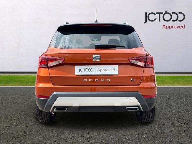 SEAT ARONA Photo 7