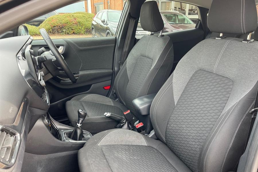 Ford Puma Photo autoimg-818853616a8d32fc71ddb1ec6ccff89d1307010f.jpg
