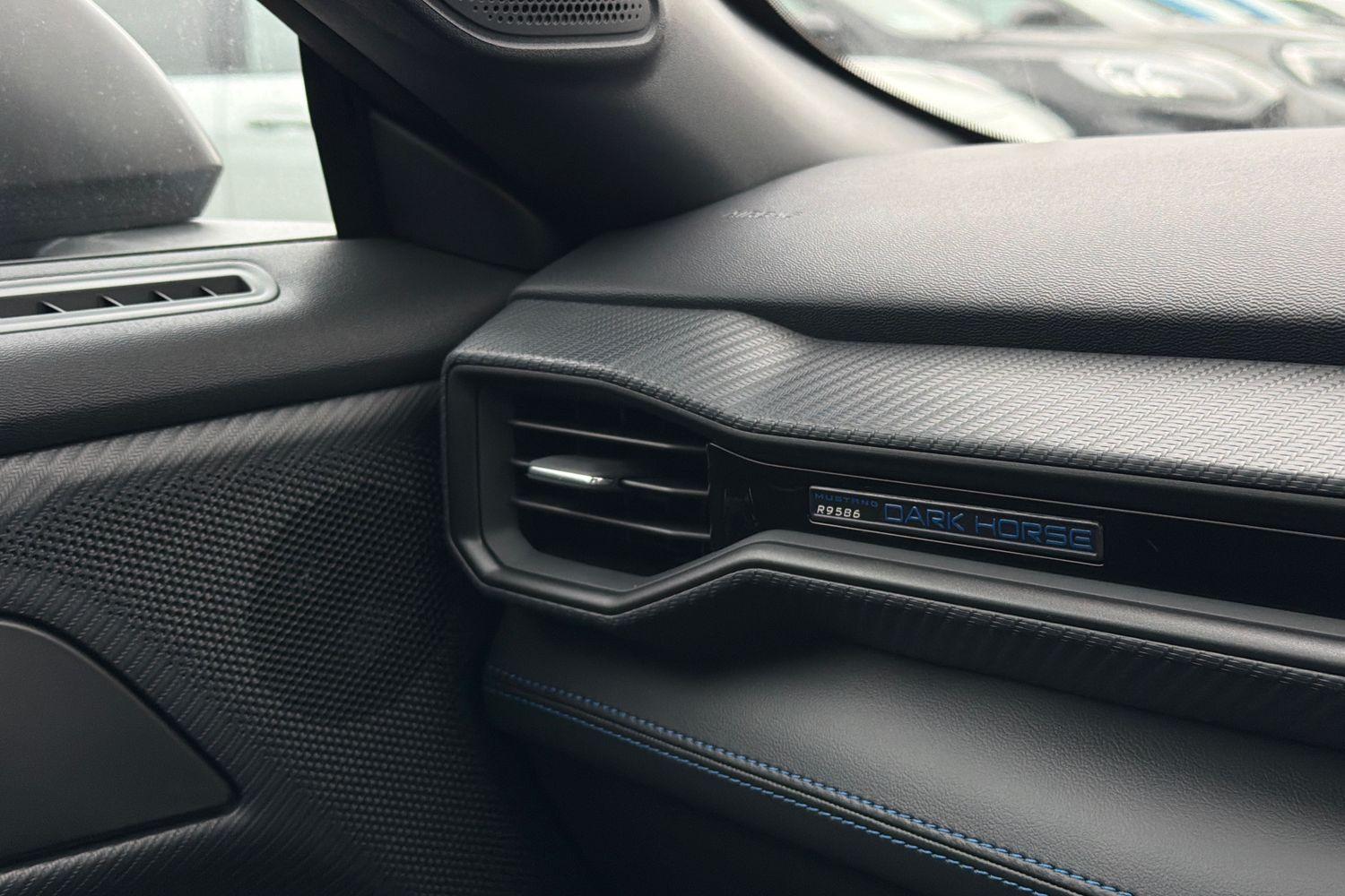 Ford MUSTANG Photo 23