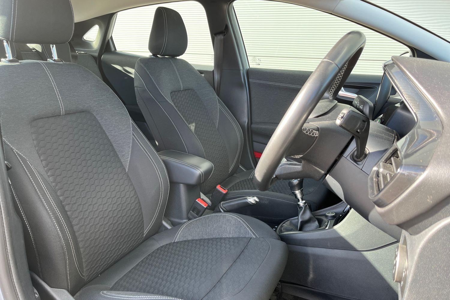 Ford Puma Photo 16