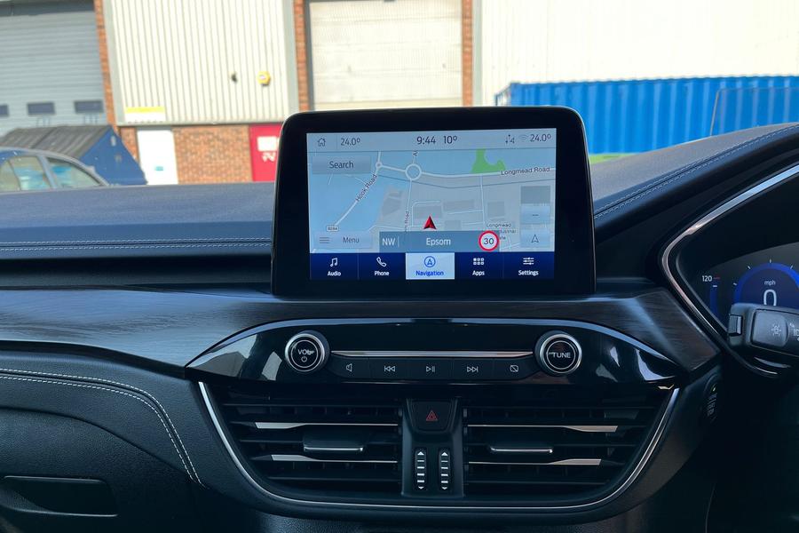 Ford Kuga Photo autoimg-818ff0781a44aca856fa7fb0b729dce97fdd4ec1.jpg