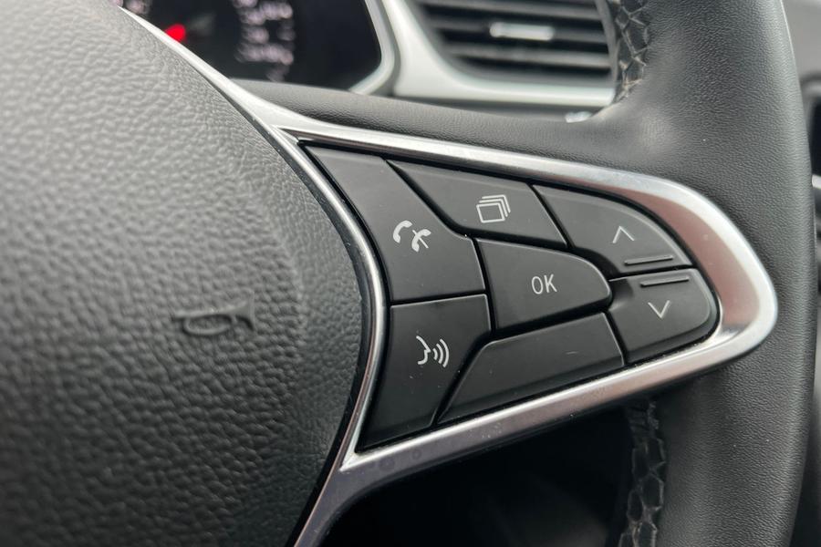 Renault CAPTUR Photo autoimg-819009f53673f2d0e21f864559e567e26dbf1cf8.jpg