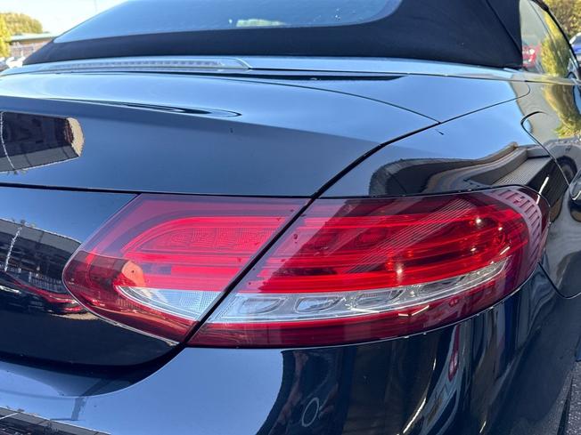 MERCEDES-BENZ C Class Photo 18