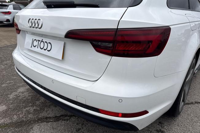 AUDI A4 Avant Photo 29
