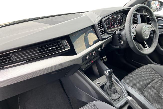AUDI A1 Photo 2