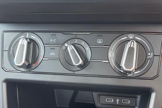 Volkswagen Polo Photo autoimg-819ee262ff31669a06a5013ad7e4215b3b00aad4.jpg