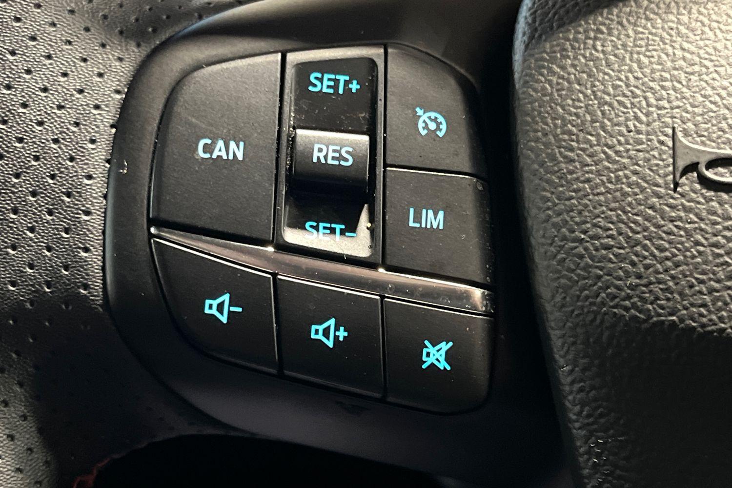 Ford Focus Photo 40