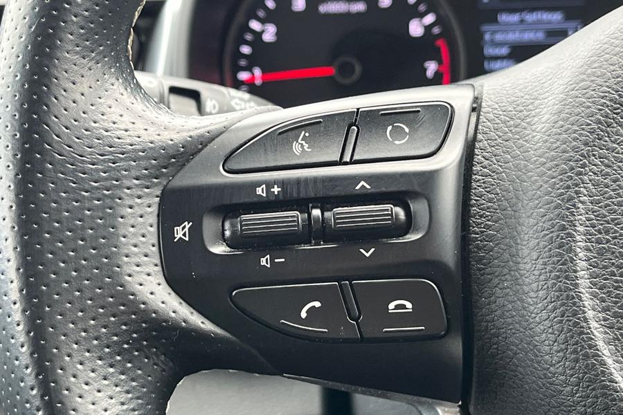 Kia STONIC Photo autoimg-819f5de88a393f1feccbbe96a19be73244c36182.jpg