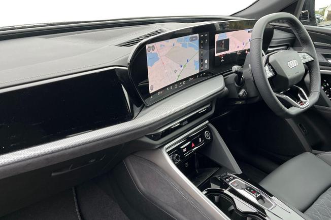 AUDI  Q5 SUV Photo 2