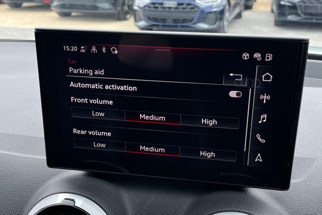 AUDI  SQ2 Photo 34