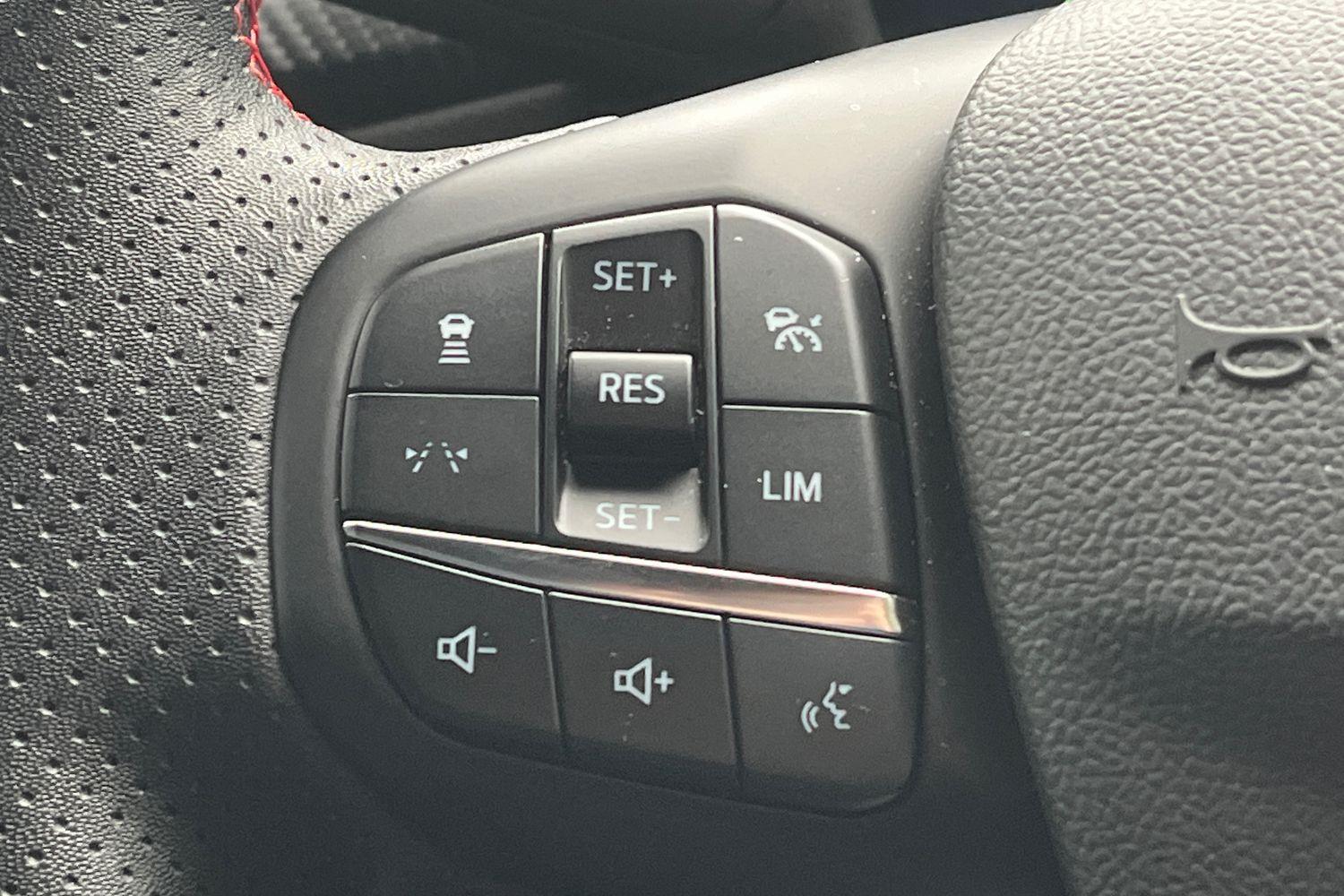 Ford KUGA Photo 22
