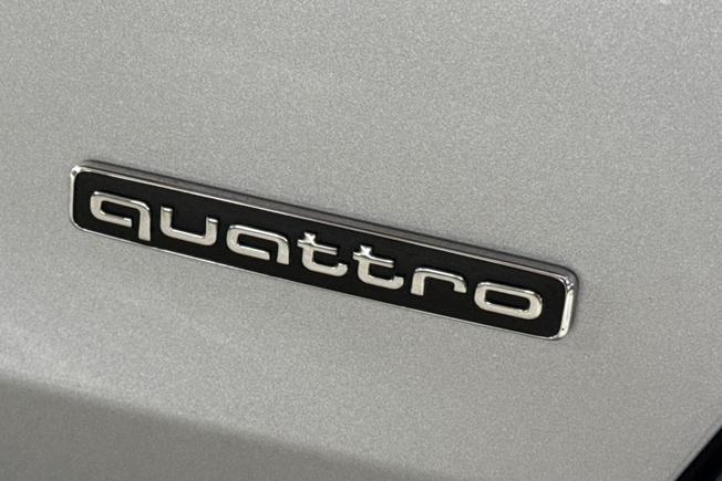 Audi A6 Saloon Photo 34