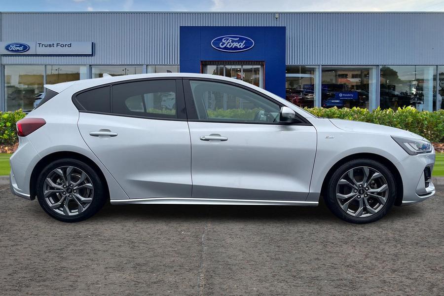Ford FOCUS Photo autoimg-81a996b275f7970c0406956828080fbdc4f605e1.jpg