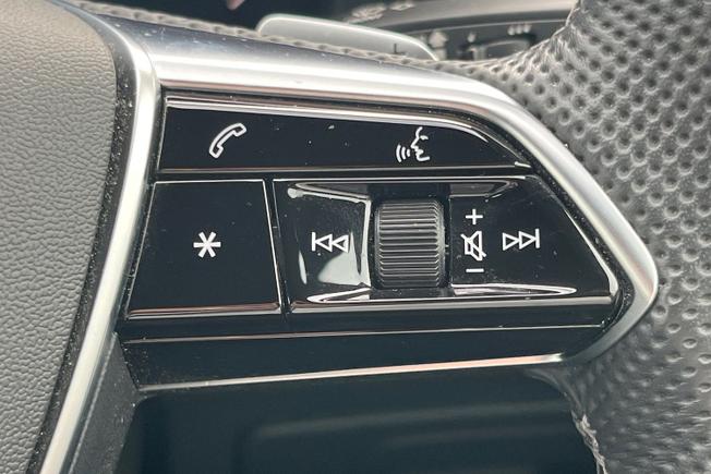 AUDI A6 Photo 17