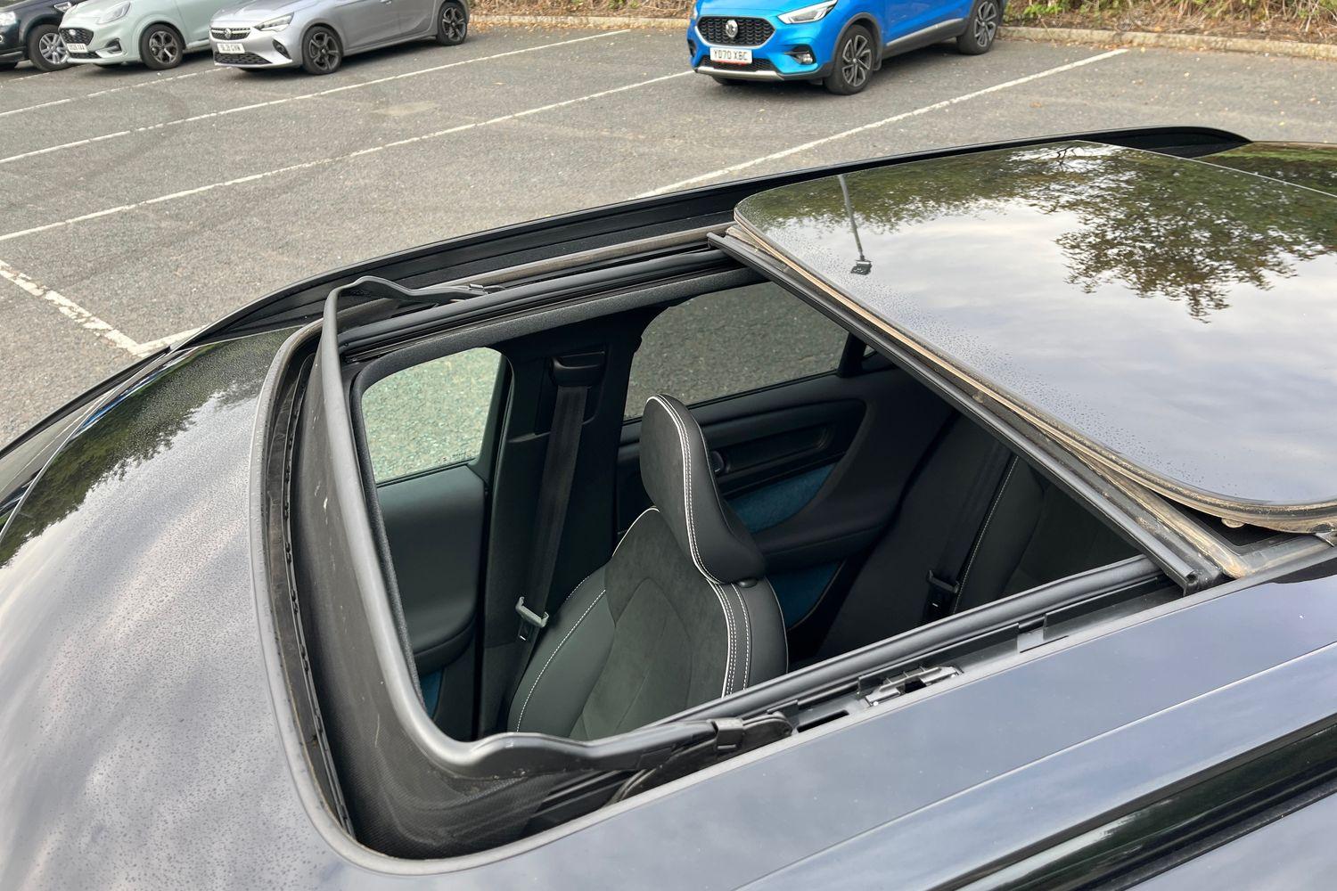 Volvo XC40 Photo 32