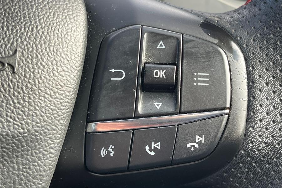 Ford FOCUS Photo autoimg-81b1b9d2050b86862bc143065d7a541cb81e40b7.jpg