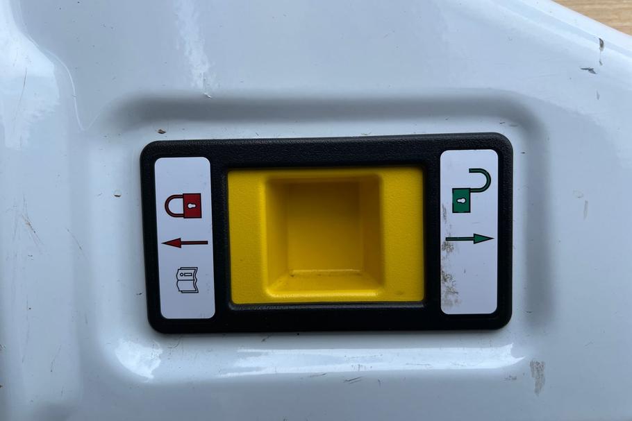 Used Ford TRANSIT FV25OEF 28