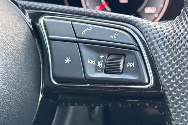 Audi A4 Photo 17