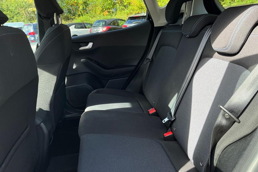 Ford Fiesta Photo autoimg-81b5444b76cac5f5662782b7de4b81309df1e37f.jpg
