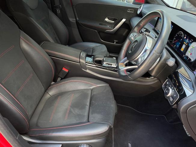 MERCEDES-BENZ A Class Photo 28