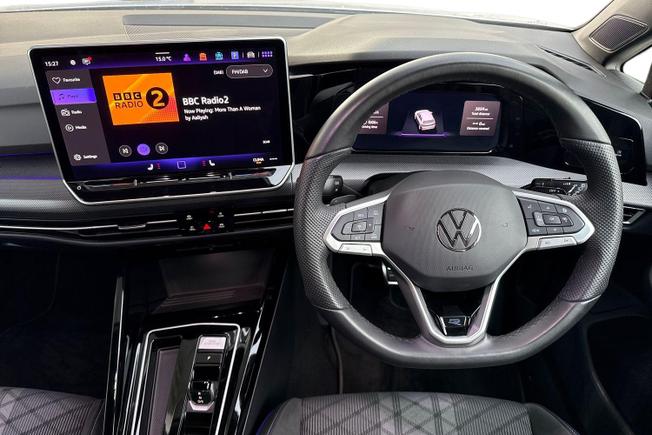 Volkswagen Golf Photo 11