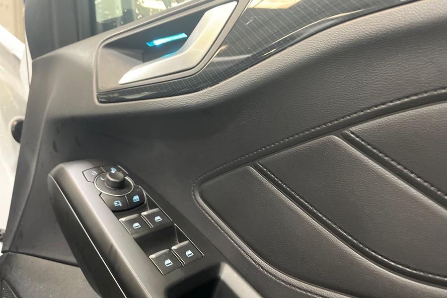 Ford FOCUS Photo autoimg-81c0de1a98533ff3612ff5f59353d480327025ac.jpg
