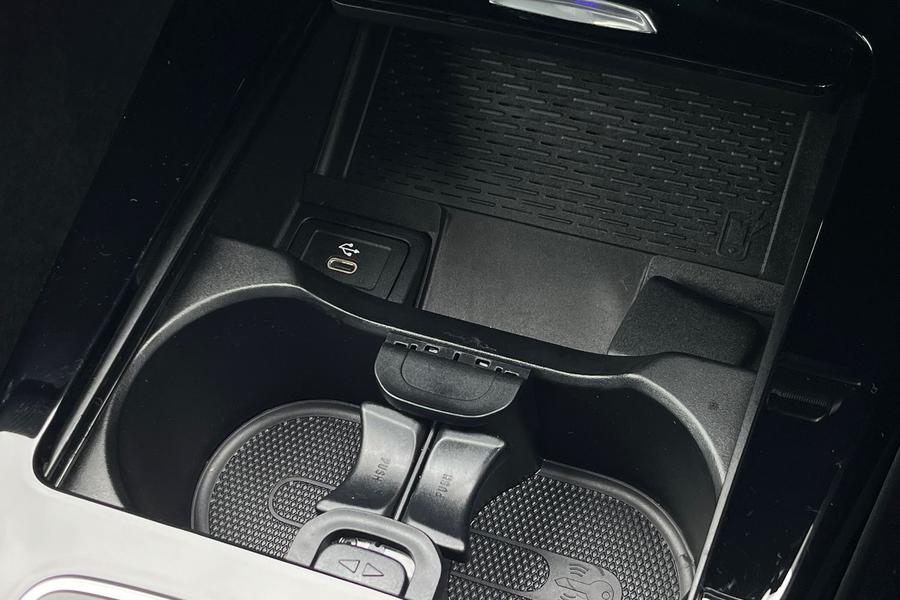 Mercedes-Benz CLA Photo autoimg-81c1152523cd7ac5c9cf03940f4acf6a8871bbe1.jpg