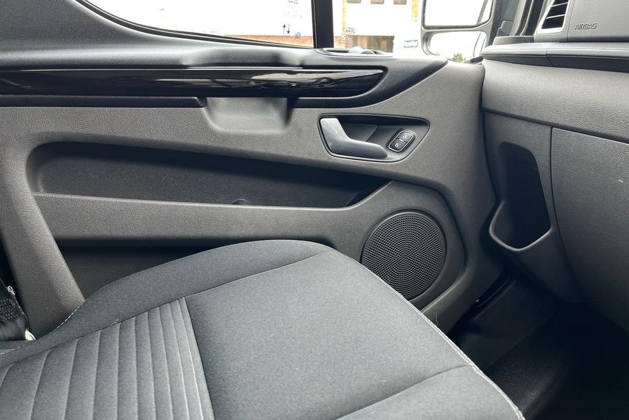 Used Ford TRANSIT CUSTOM WD72BOJ 29
