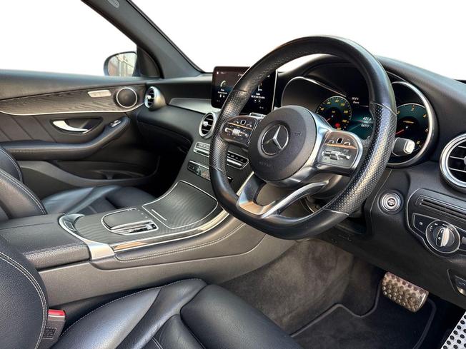 MERCEDES-BENZ GLC Photo 6
