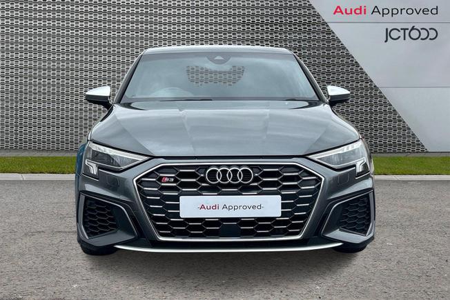 AUDI S3 Photo 8