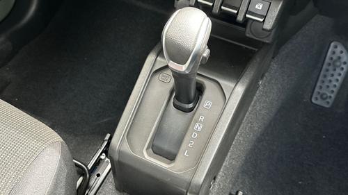Suzuki Jimny Photo autoimg-81cac3a33bff7a84c6ffb233f8e4018f173e4465.jpg